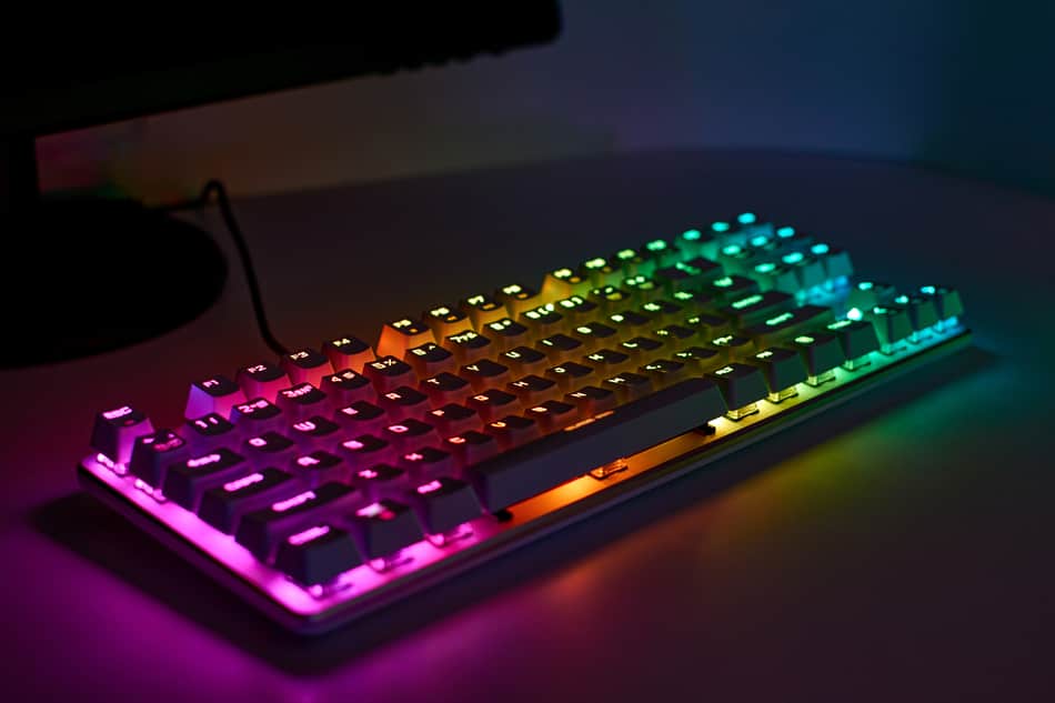 computer keyboard that lights up